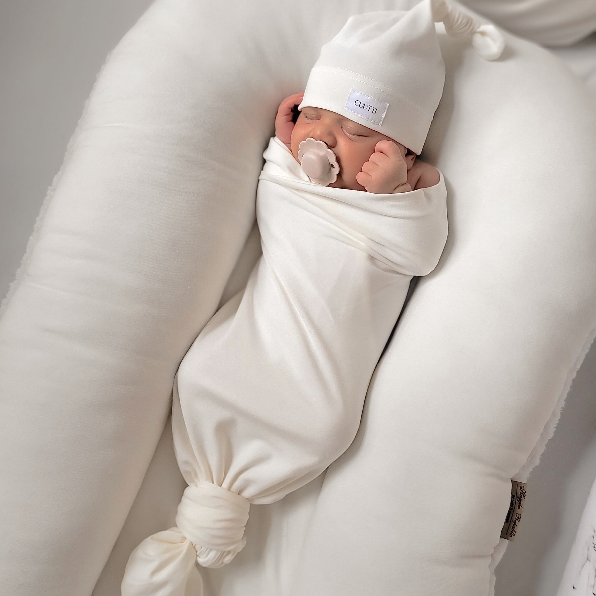 CUUTTI Baby Swaddle Made in the EU - Main Image